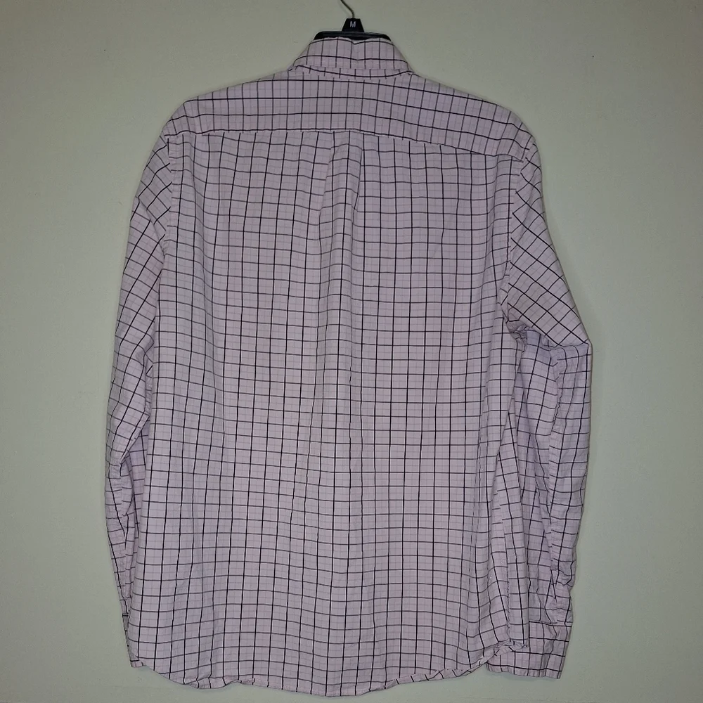 A J. Crew Classic long sleeve button-down shirt in a mens size medium